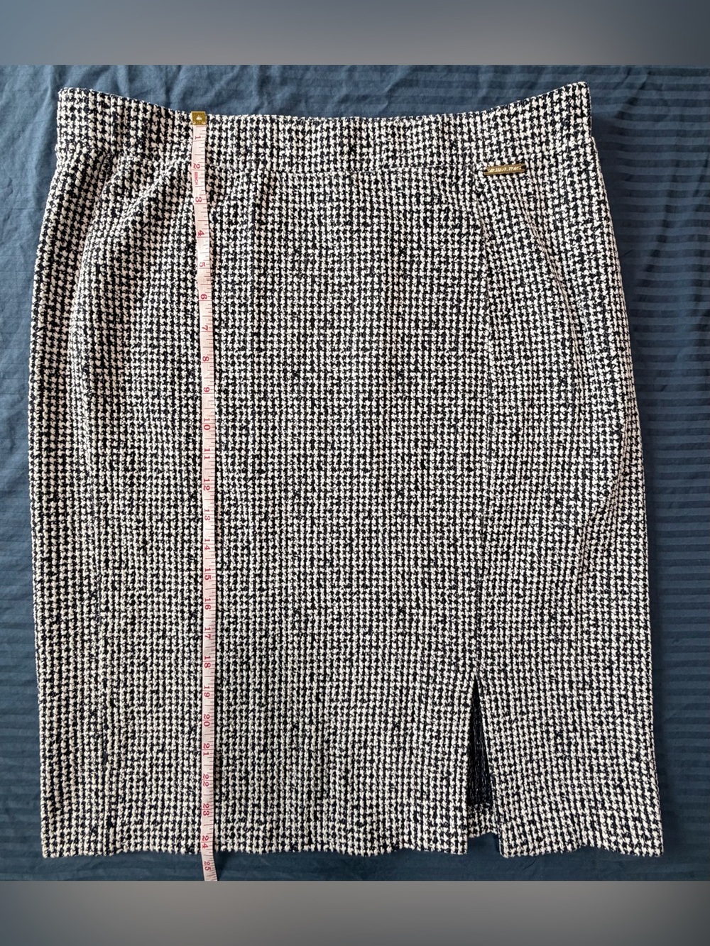 Michael Kors Black and White Tweed Pencil Skirt with Front Slit - W Large